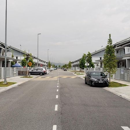 Sr Home-Stay @ Klia Kuala Lumpur Dış mekan fotoğraf