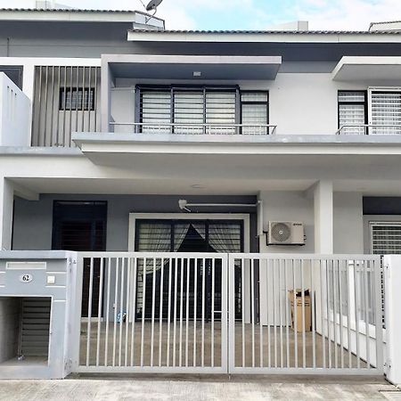 Sr Home-Stay @ Klia Kuala Lumpur Dış mekan fotoğraf