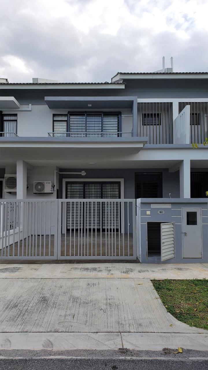 Sr Home-Stay @ Klia Kuala Lumpur Dış mekan fotoğraf